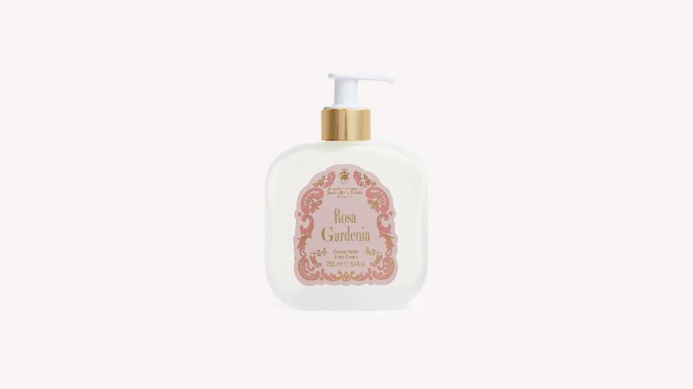 SANTA MARIA NOVELLA CREMA FLUIDA ROSA GARDENIA 250ML 3188002250ML SKU: 3188002250ML Prezzo Ridotto