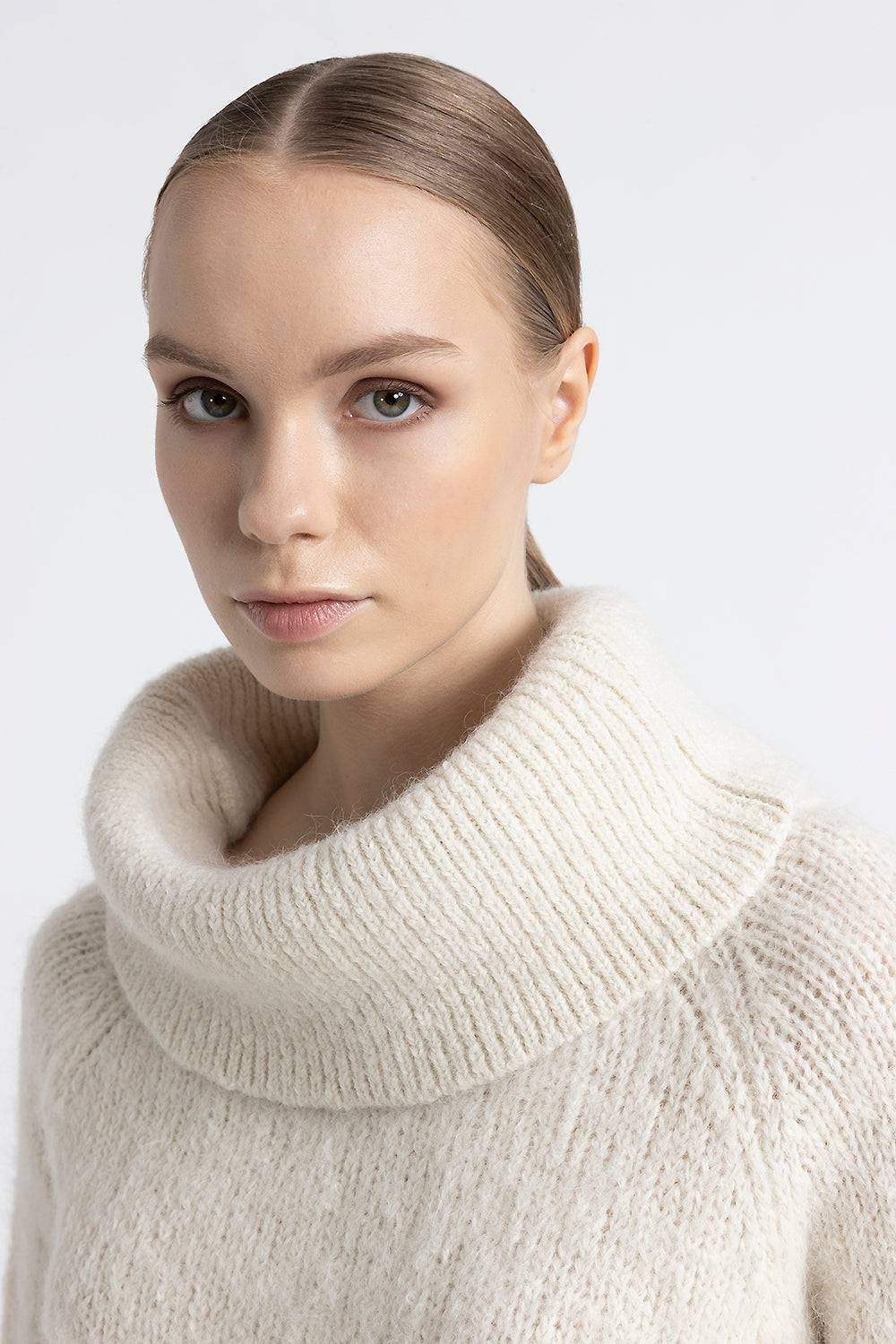 Peserico Maglia con spalle scoperte in lana d'alpaca e merino Nuova