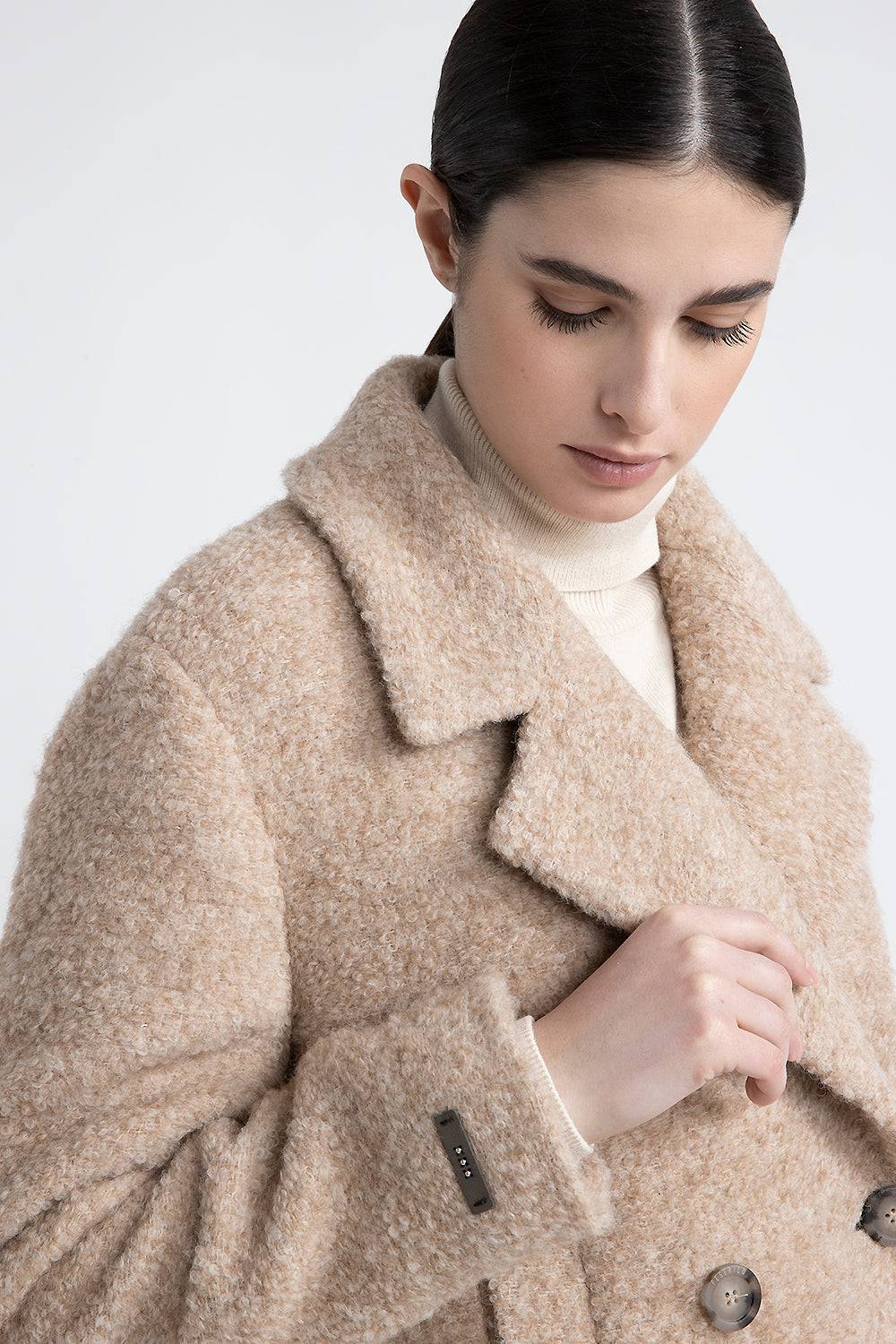 Peserico Blazer crop in panno bouclé di lana e alpaca Affare Del Giorno