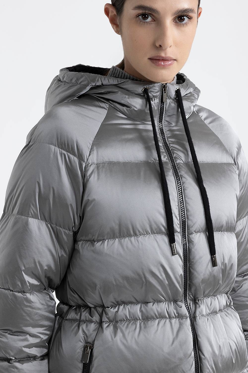 Peserico Piumino lungo con cappuccio in twill di nylon WR Sconto