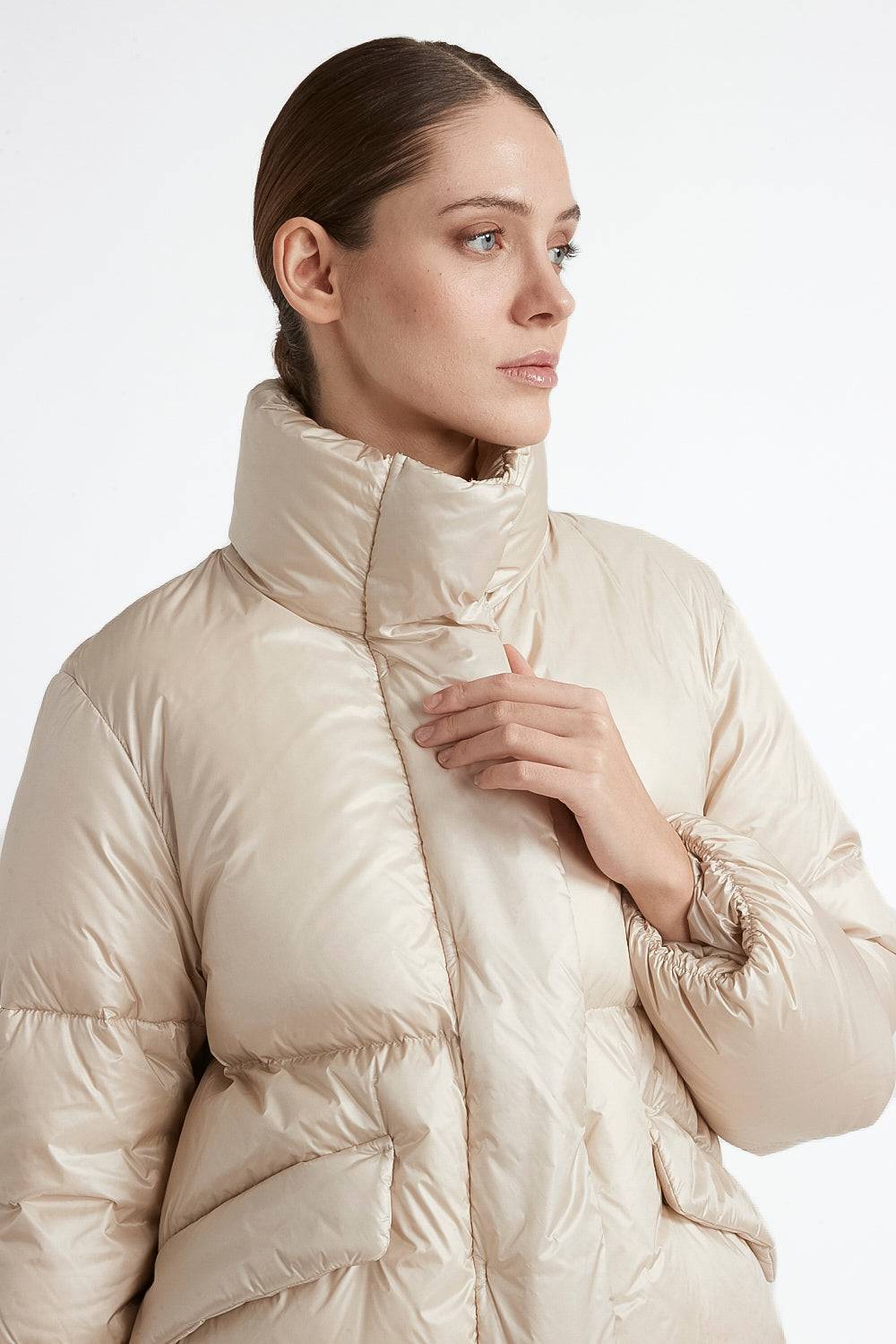 Peserico Piumino d'oca corto in nylon ultraleggero Economico