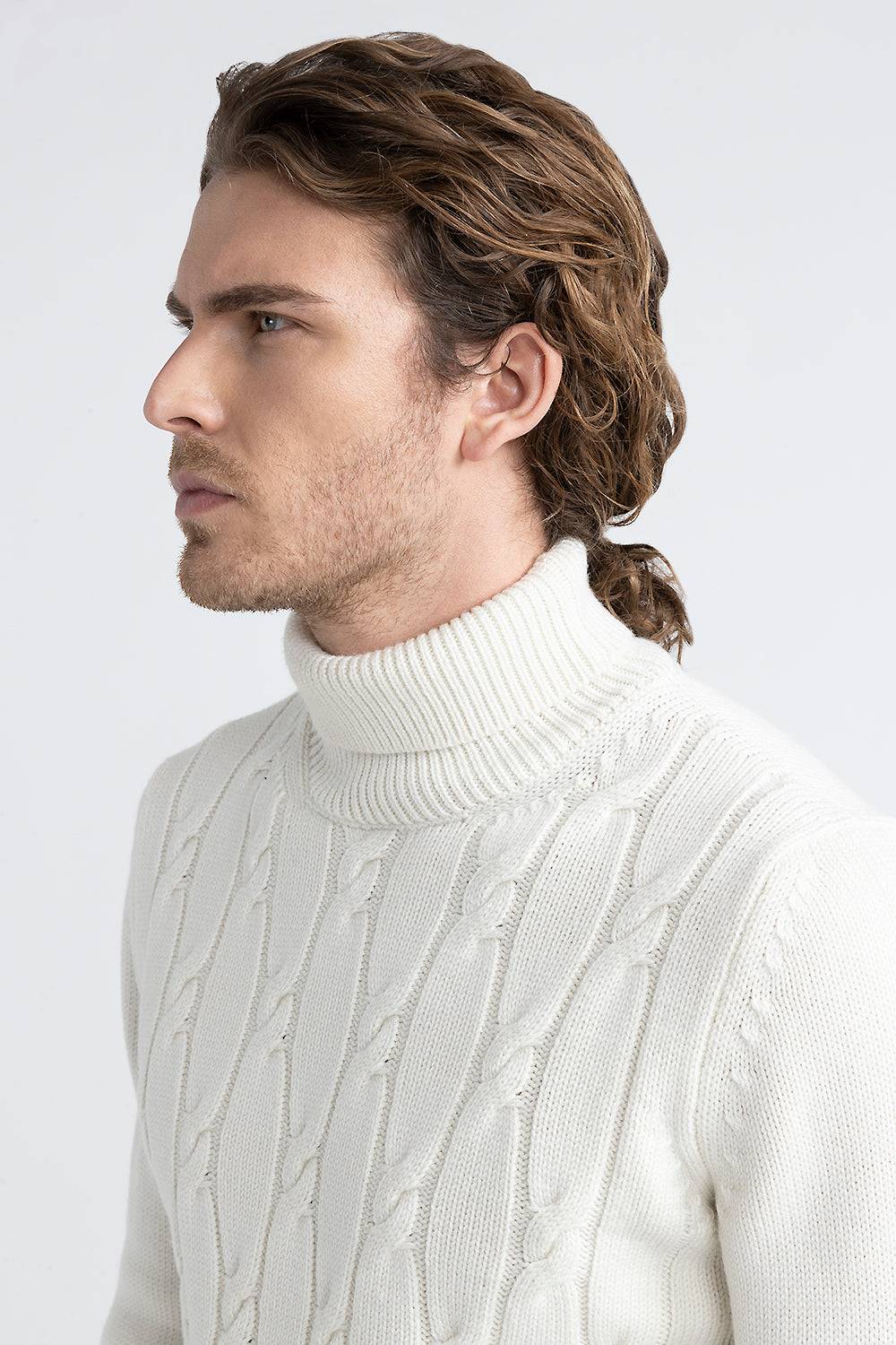 Peserico Maglia collo alto in pura lana merinos extrafine Sottocosto
