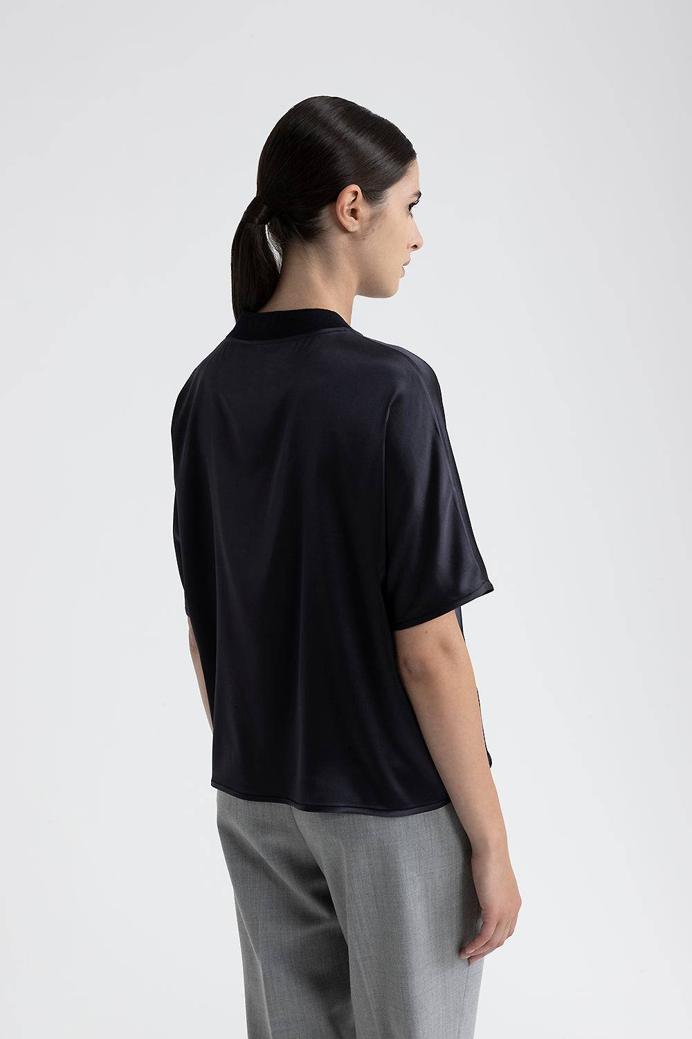Peserico T-shirt girocollo in raso di seta 2025