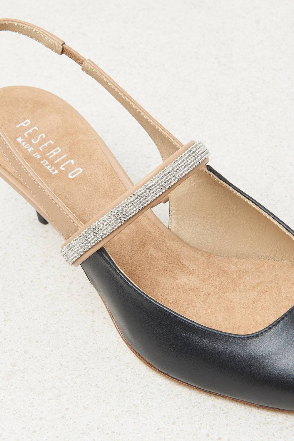 Peserico Décolleté con tacco basso in vera pelle In Vendita