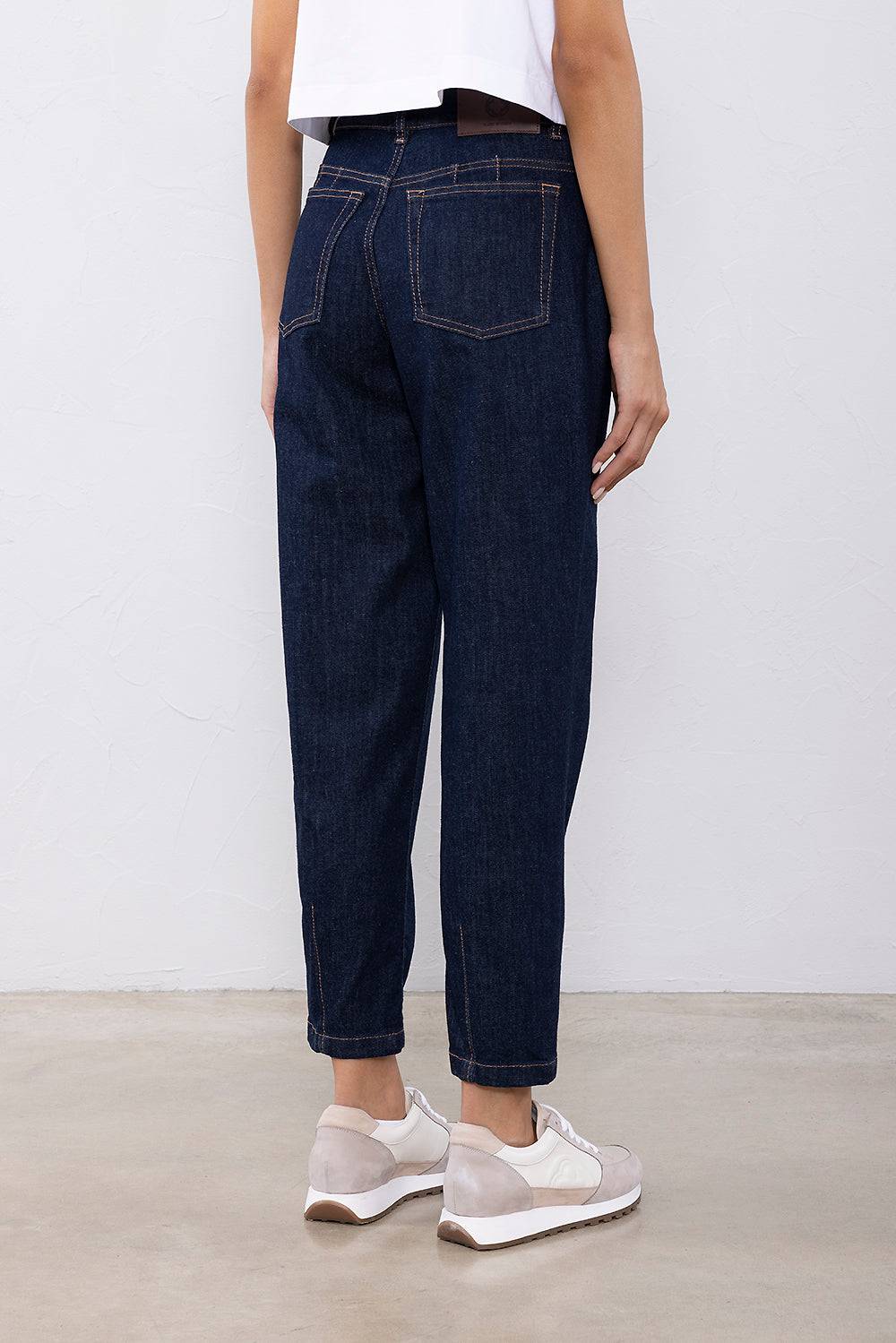 Peserico Pantalone in leggero denim in cotone comfort In Linea