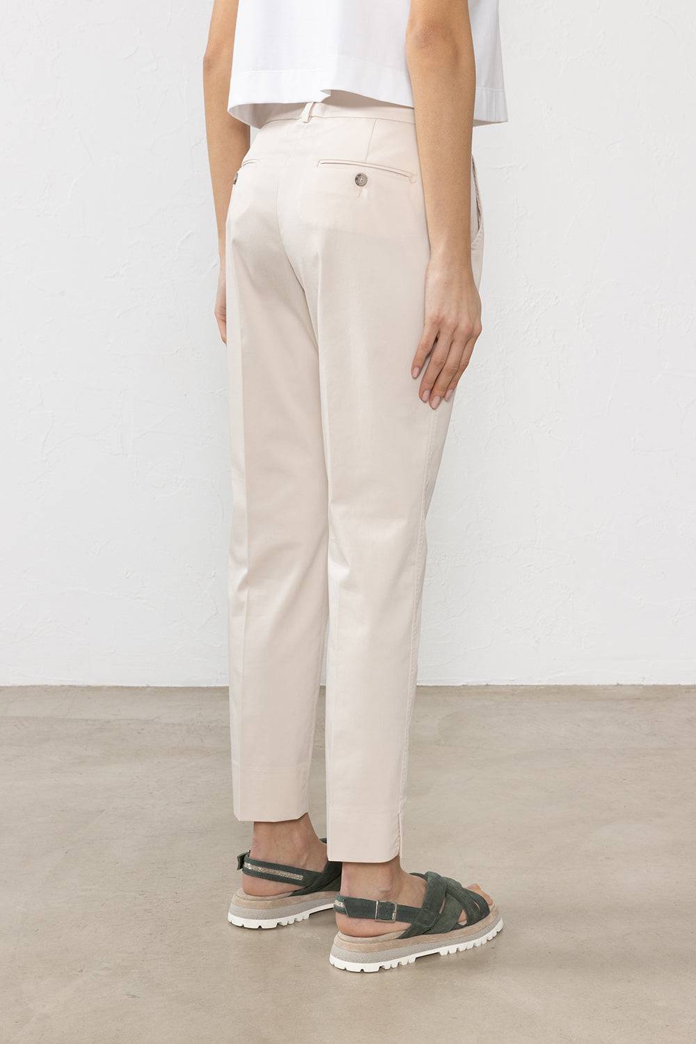 Peserico Pantalone a sigaretta in gabardina di cotone stretch Offerta settimanale