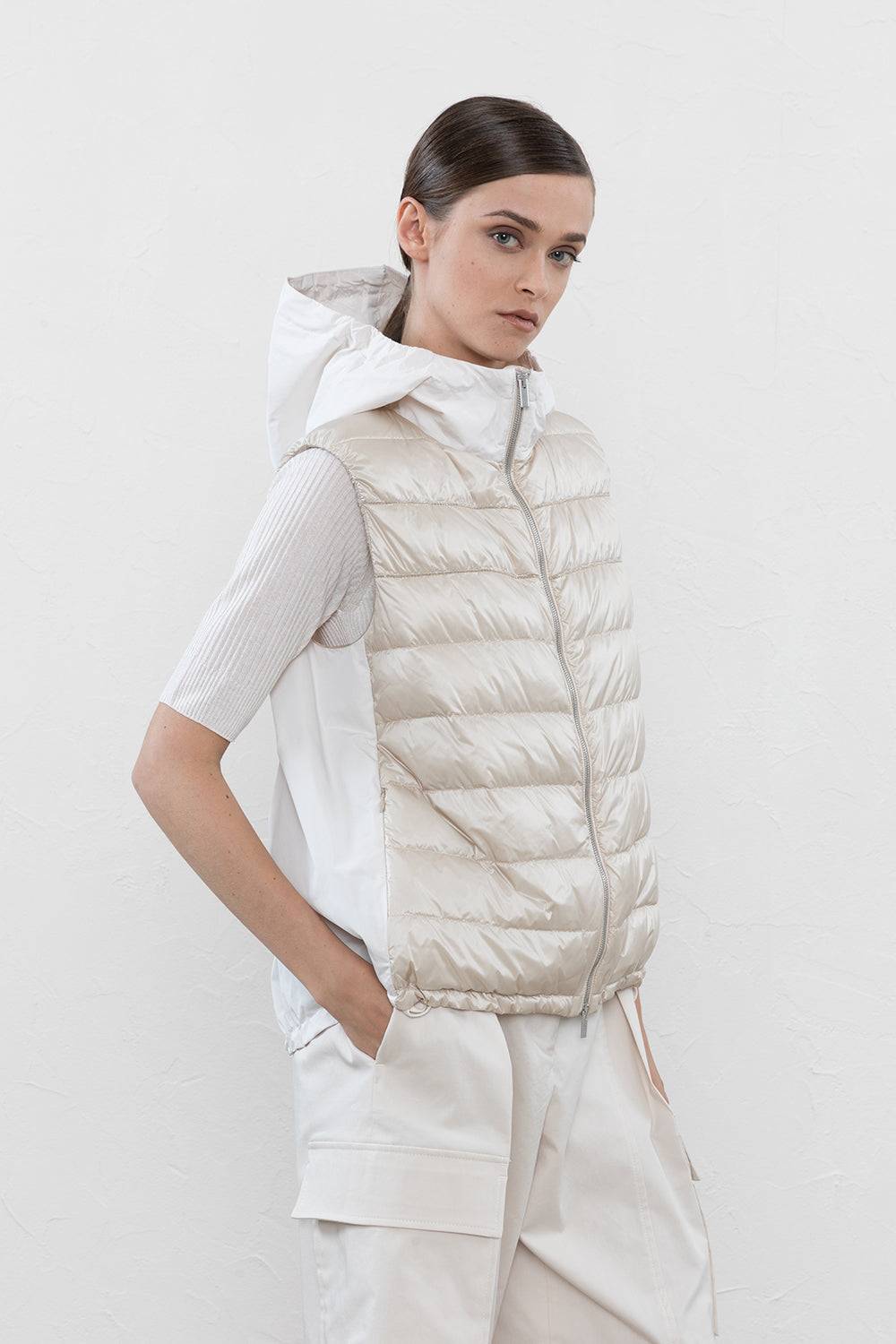 Peserico Gilet in piuma con cappuccio Ultimo giorno