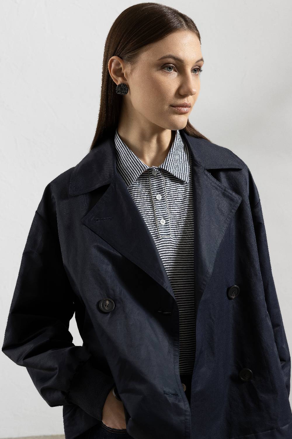 Peserico Trench crop in twill di misto lino tecnico Fino al 65% di sconto