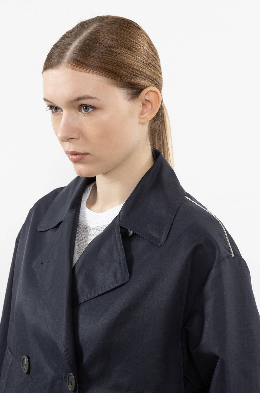 Peserico Trench crop in twill di misto lino tecnico Fino al 65% di sconto
