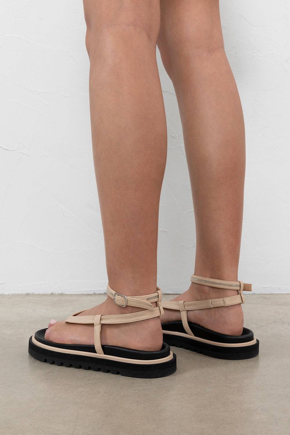 Peserico Sandalo infradito in vera pelle Fino al 65% di sconto
