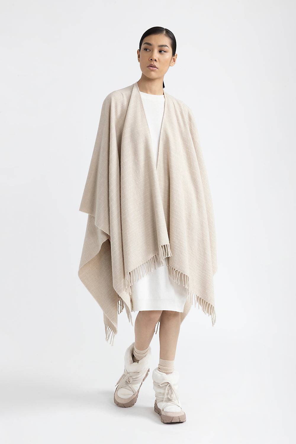 Peserico Mantella in lana, cashmere e paillettes