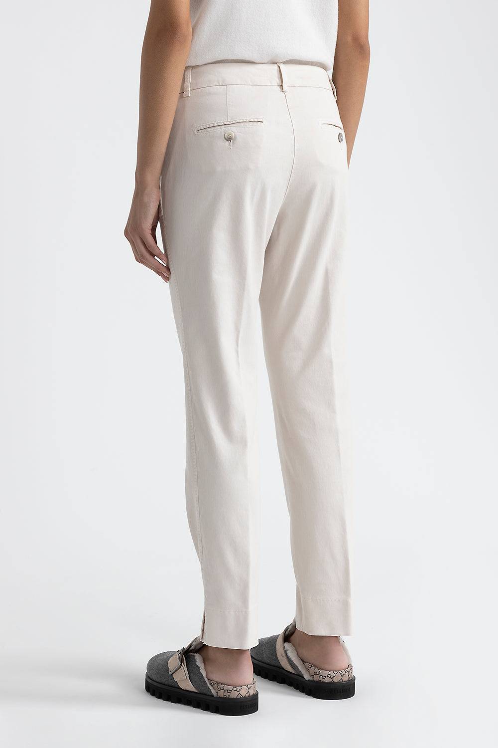 Peserico Pantalone Iconic 4718 in gabardina di cotone seta e tencel In Saldo