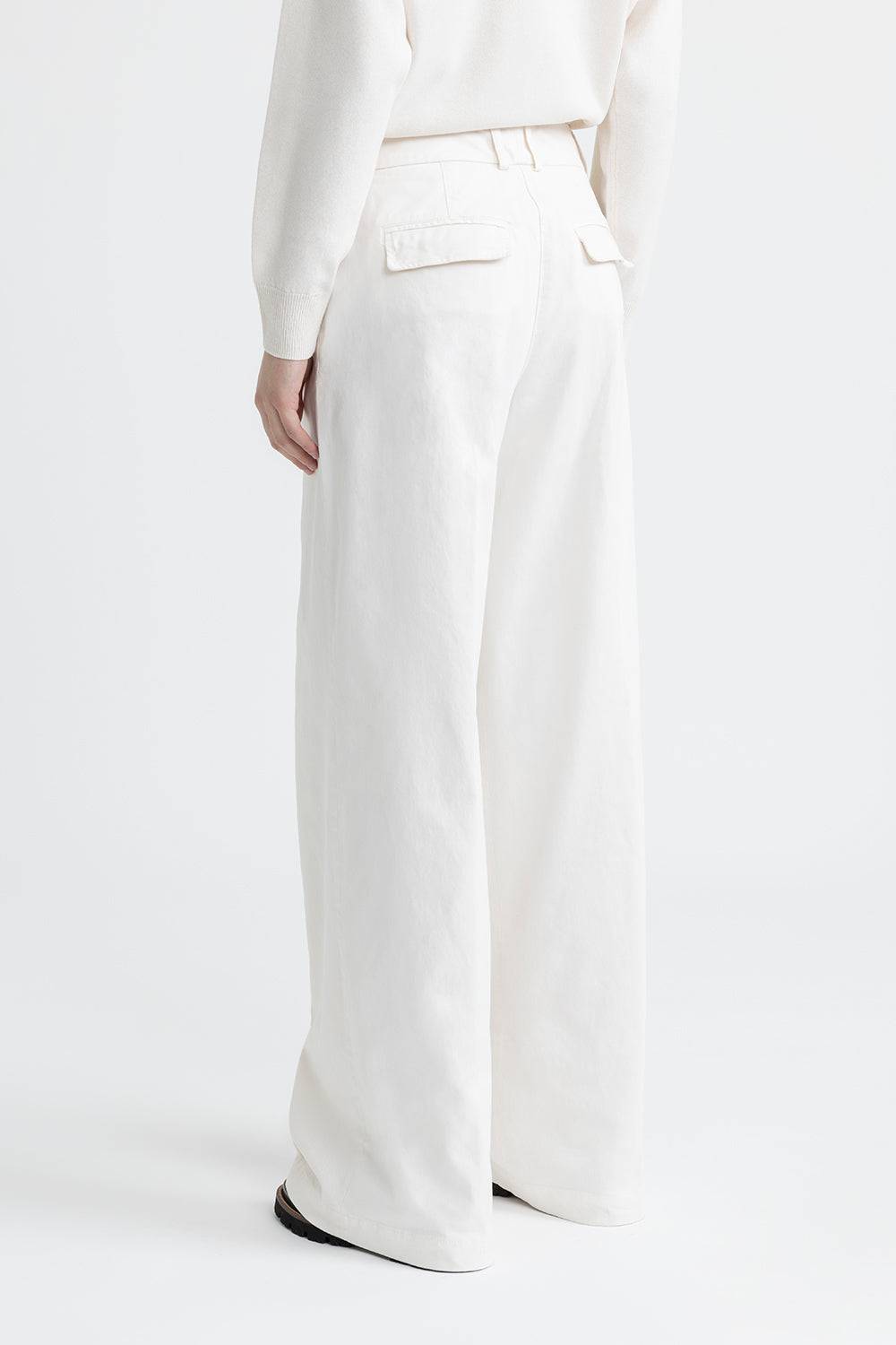 Peserico Pantalone con pince a palazzo Comprane uno, ottenene uno gratis