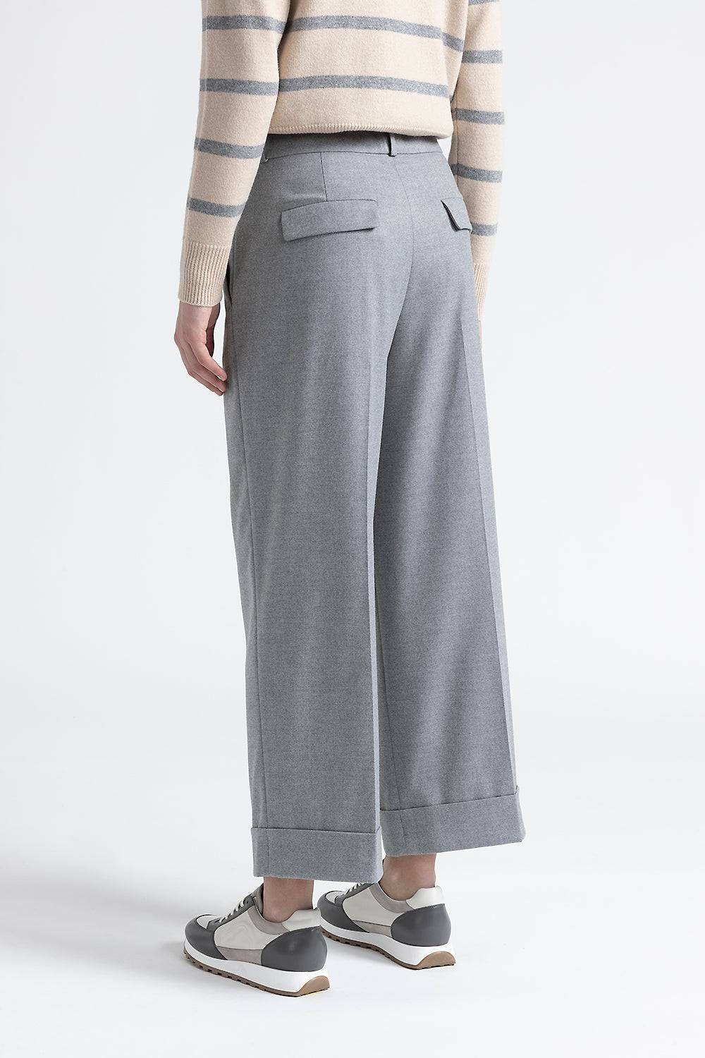 Peserico Pantalone con pince in twill di viscosa tecnica Promozione temporanea