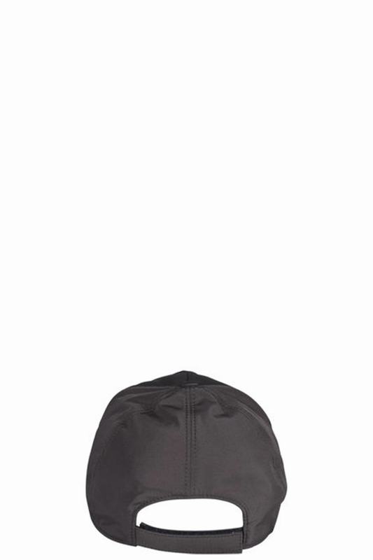 Fendi Cappelli Codice prodotto: FXQ768 AKVXF0ZAD Offerte
