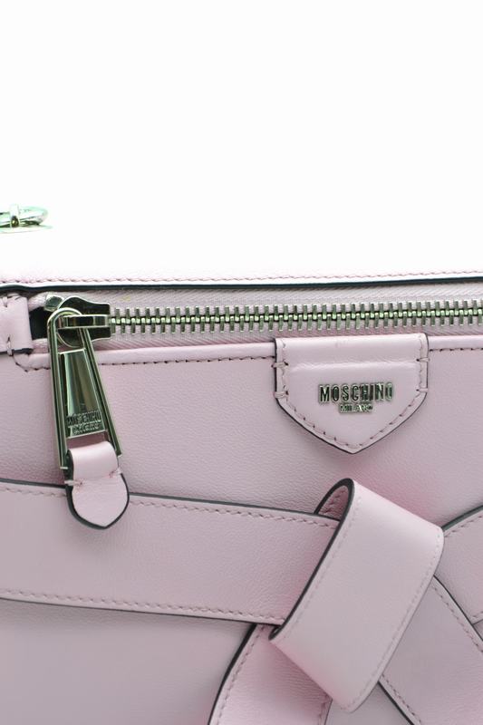 Moschino A mano Codice prodotto: 2 A 7520 8006 0221 Sottocosto