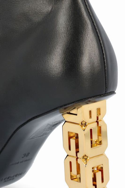 Givenchy Stivali Codice prodotto: BE6034E1GT-001 Nuovo