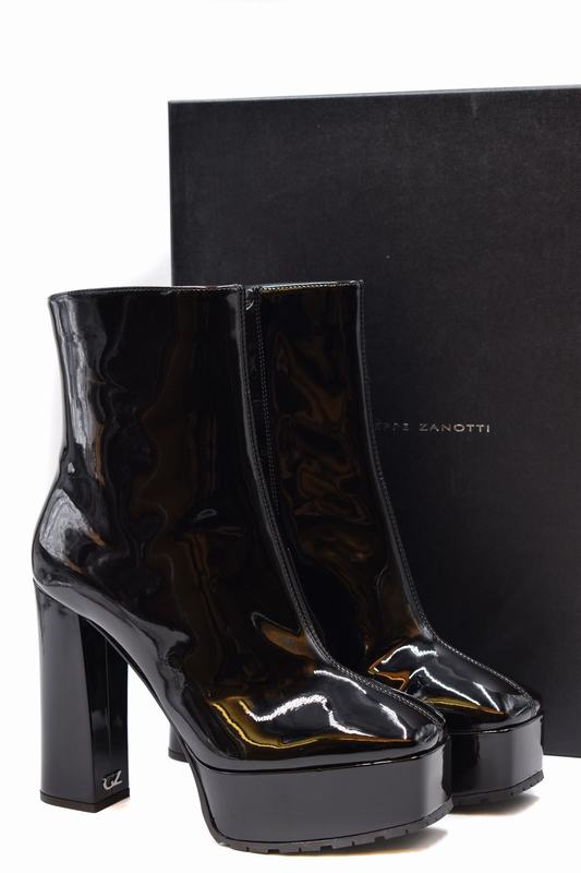 Giuseppe Zanotti Stivali Codice prodotto: I270017 Sconto