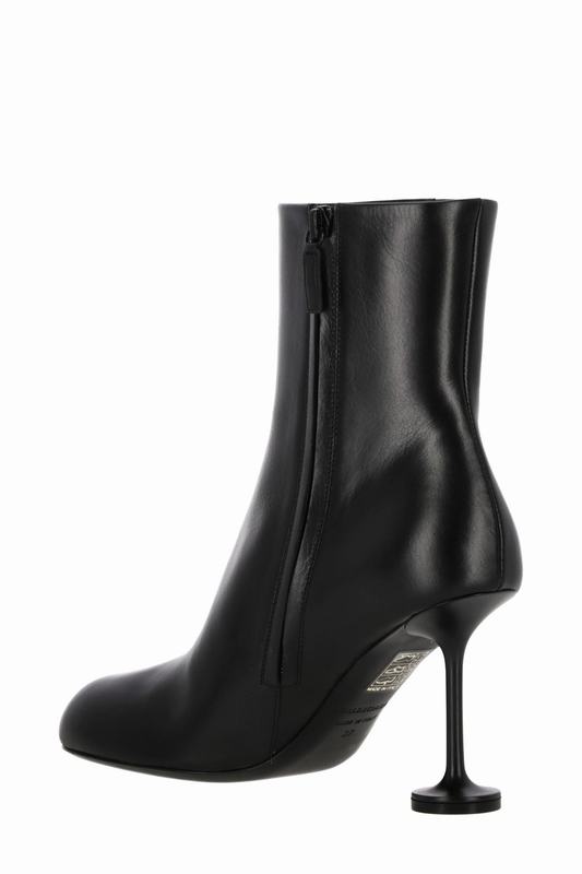 BALENCIAGA Stivali Codice prodotto: 701937 WBCR01000 Offerte