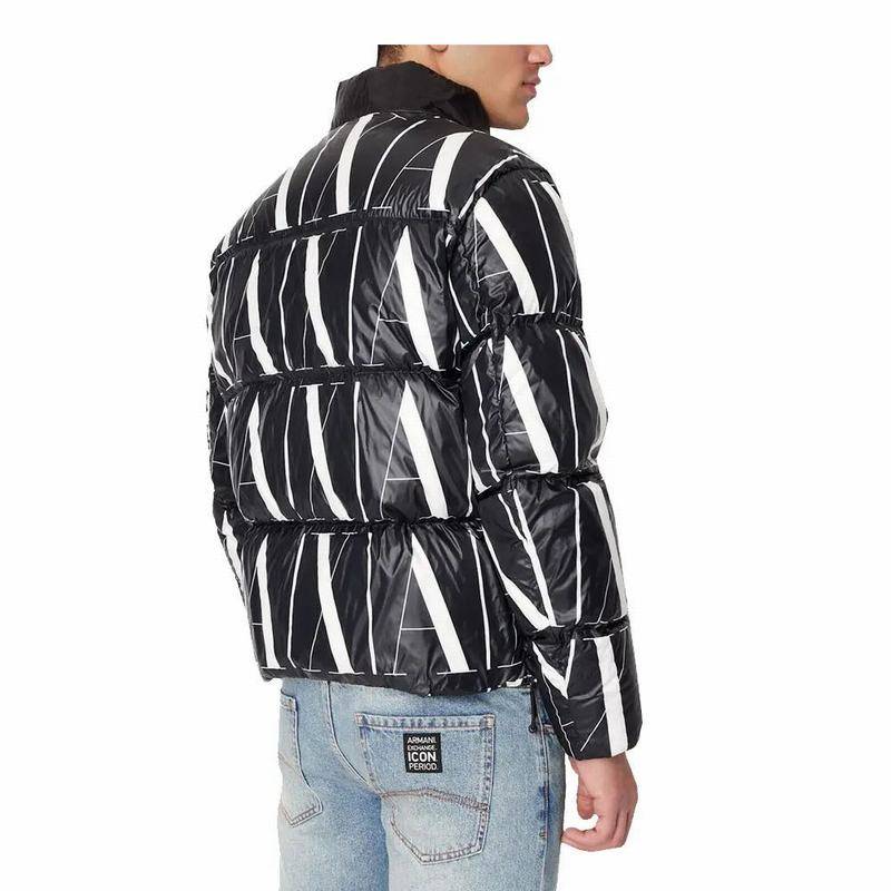 Armani Exchange Piumini Codice prodotto: NZBP8 ZNULZ 22AR Smaltimento dello stoccaggio