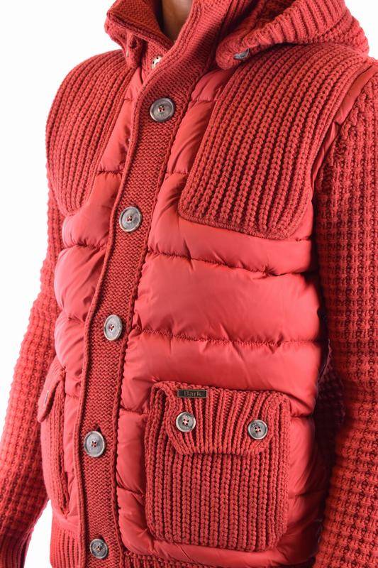 BARK Piumini Codice prodotto: 42B80019 255 Comprane uno, ottenene uno gratis