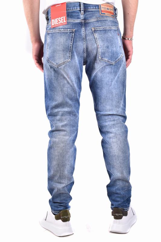 Diesel Jeans Codice prodotto: A03558 09G3201 Vendite Flash