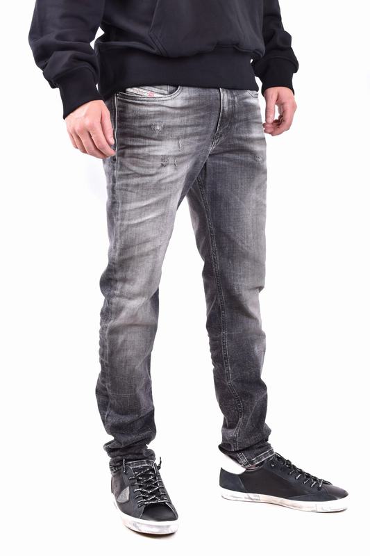 Diesel Jeans Codice prodotto: A03594 09G8602 Fornitura limitata