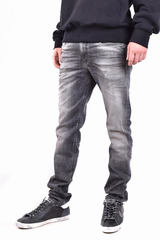 Diesel Jeans Codice prodotto: A03594 09G8602 Fornitura limitata