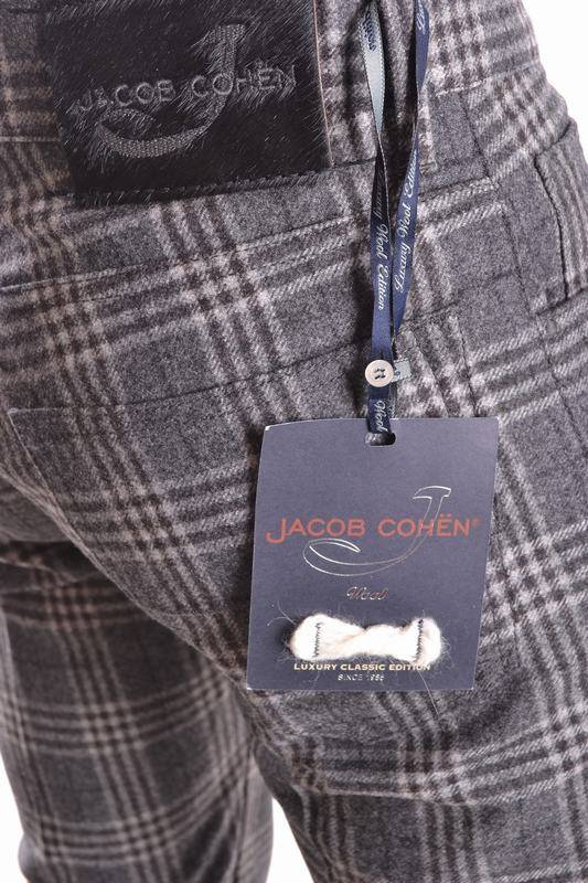 Jacob Cohen Pantaloni Codice prodotto: Vendite stagionali