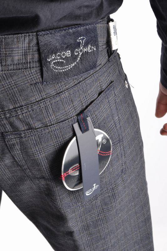 Jacob Cohen Pantaloni Codice prodotto: Black Friday