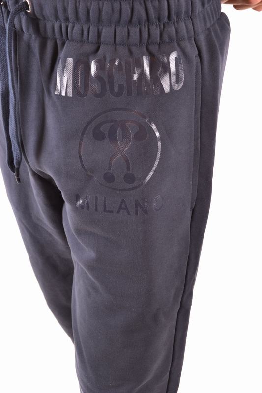 Moschino Tute Codice prodotto: Z A0721 0240 1001 Smaltimento dello stoccaggio