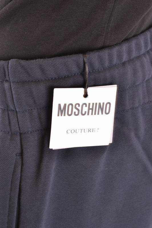 Moschino Tute Codice prodotto: Z A0721 0240 1001 Smaltimento dello stoccaggio