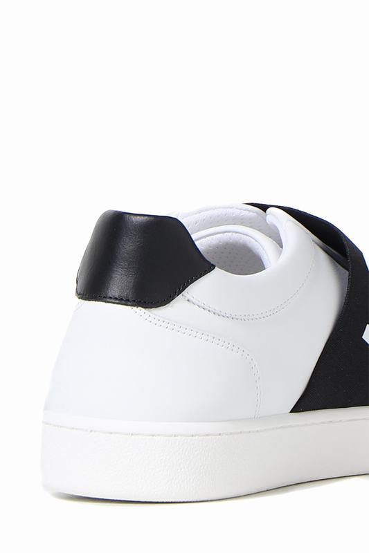 Moschino Sneakers Codice prodotto: MB15032G1F Fino al 65% di sconto