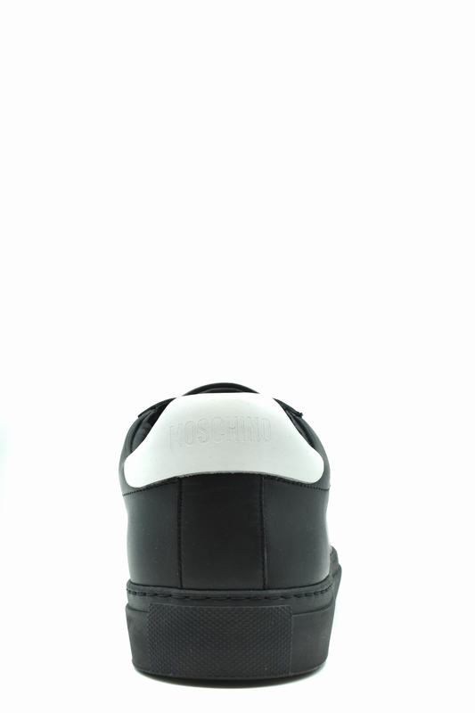 Moschino Sneakers Codice prodotto: MB15042G0DGA100A Italia
