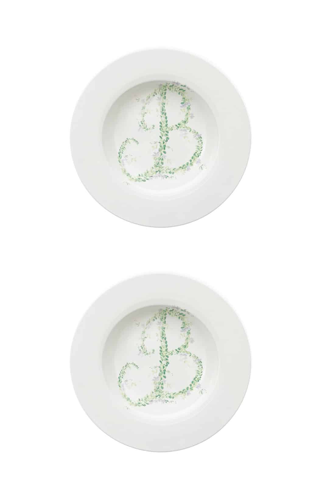 Luisa Beccaria Piatto fondo con fiori monogramma Qualità Garantita