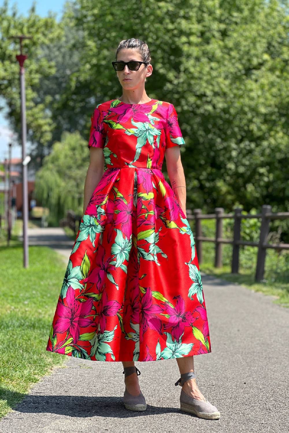 Lunatica Milano Abito Flower Red Sleeves Presa