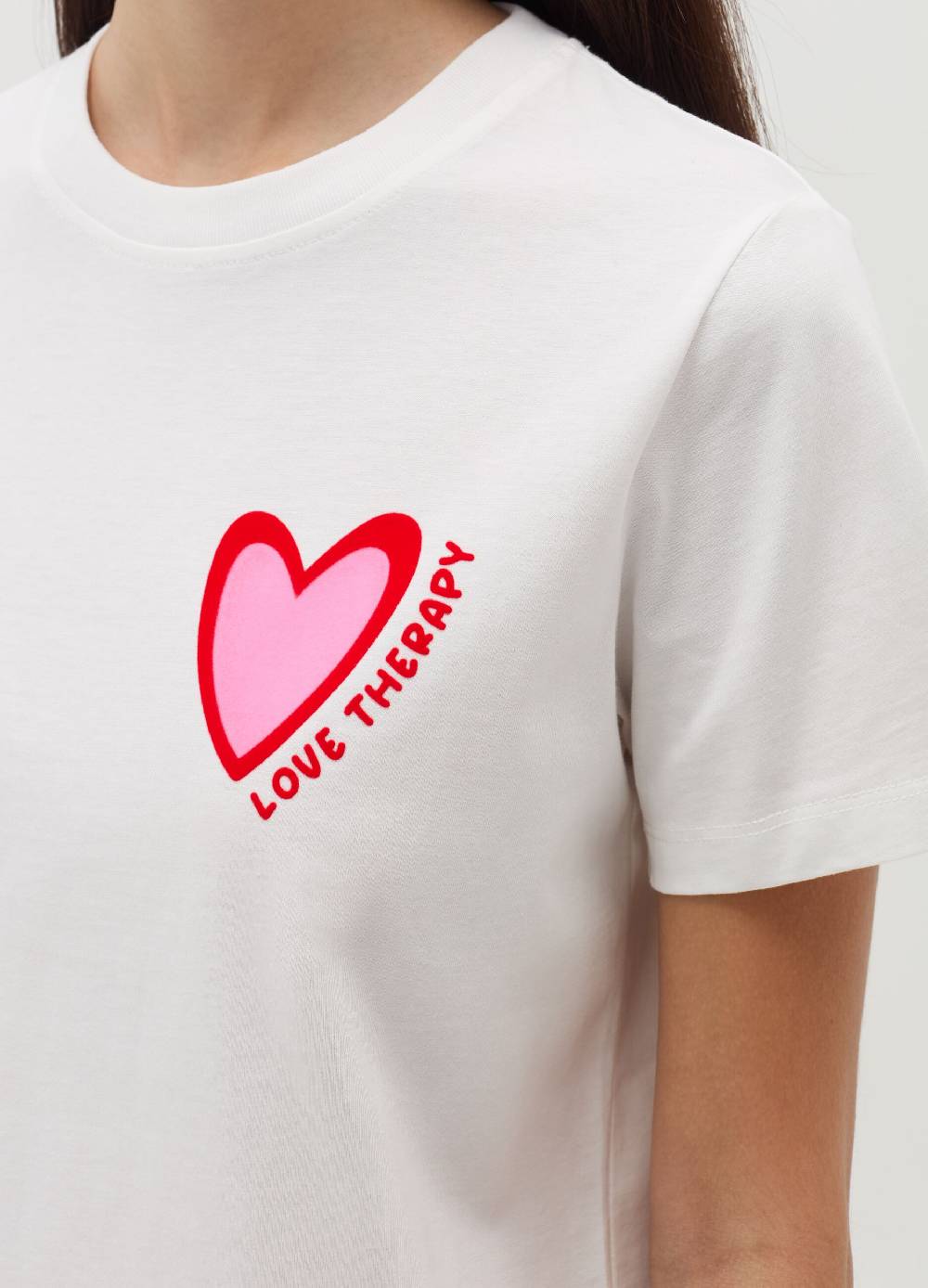 LOVE THERAPY T-shirt con stampa cuore Italia