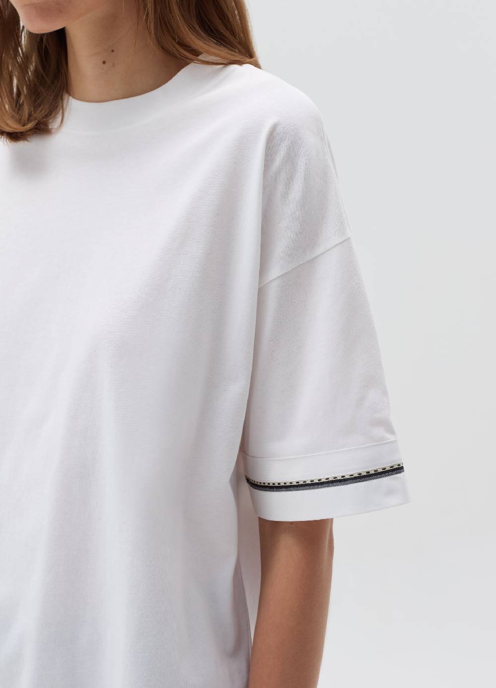 LULAH D. T-shirt over con inserti a contrasto 2025