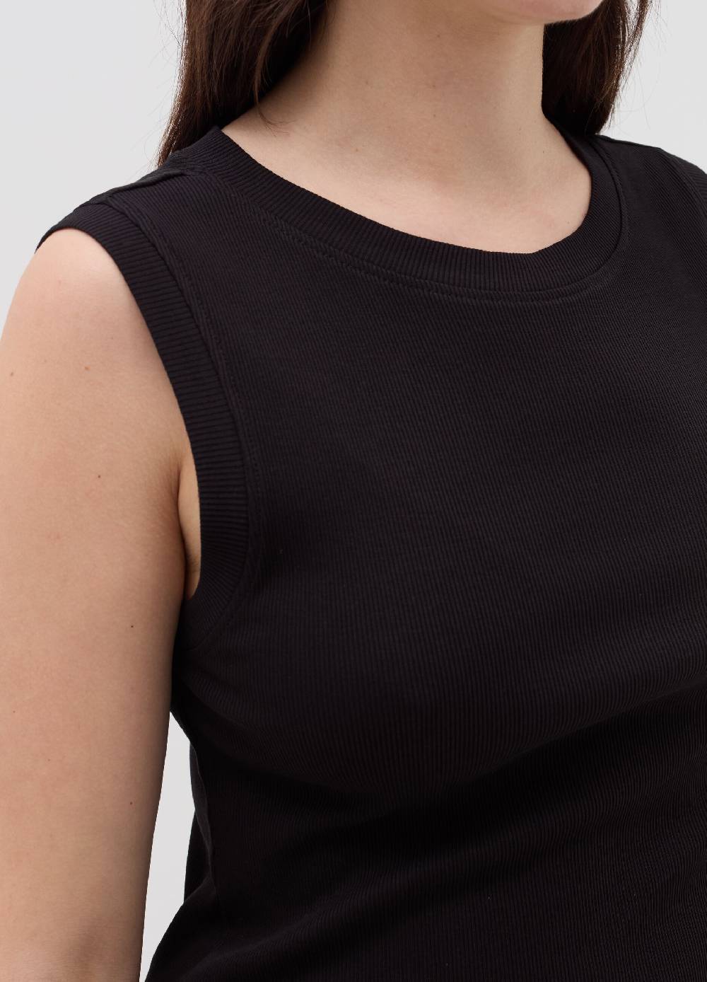 MYA Tank top a costine sottili Curvy Sottocosto