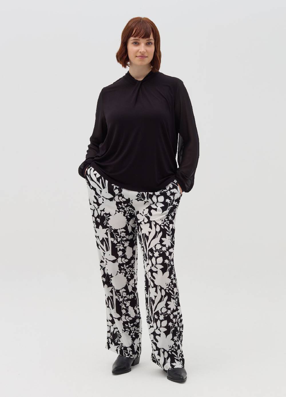 MYA T-shirt in viscosa stretch con nodo Curvy Nuovo