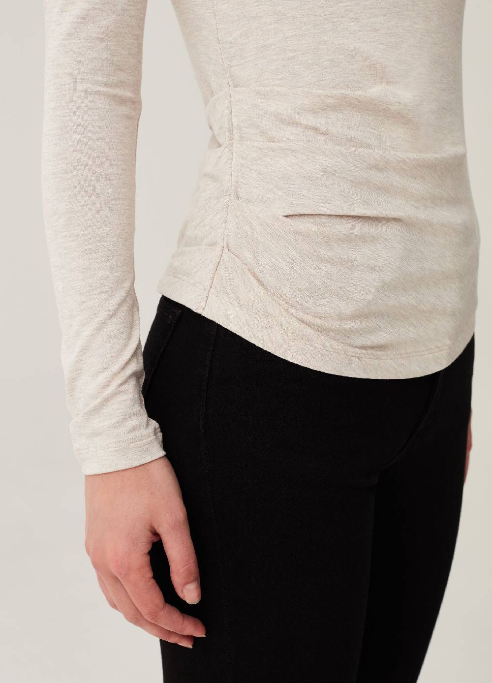 OVS T-shirt in viscosa stretch con maniche lunghe Novità