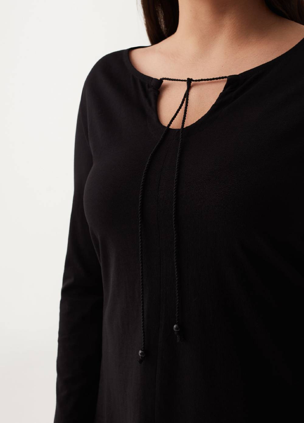 MYA T-shirt a maniche lunghe con laccetto Curvy Offerta