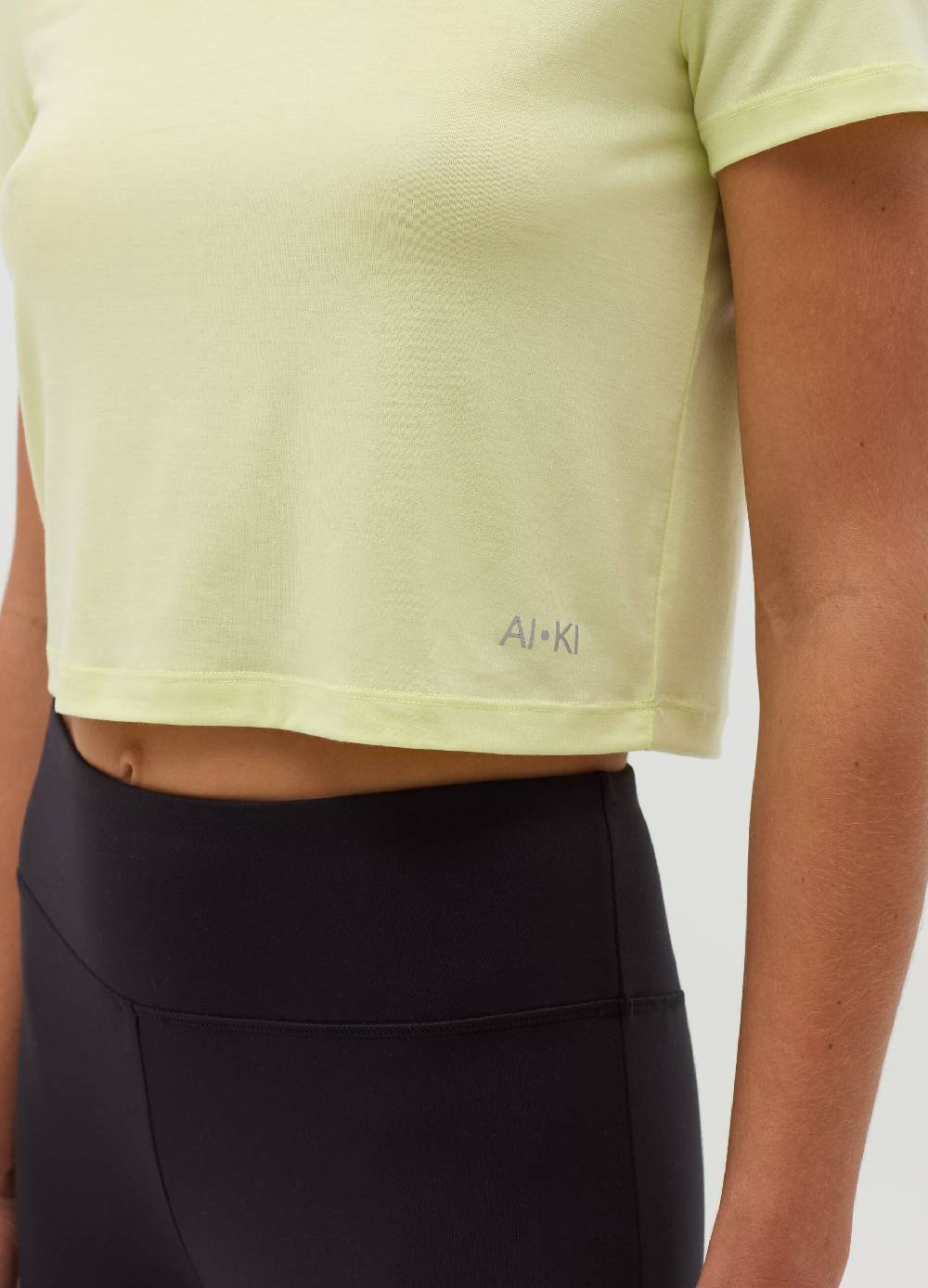 OVS ACTIVE T-shirt crop In Saldo