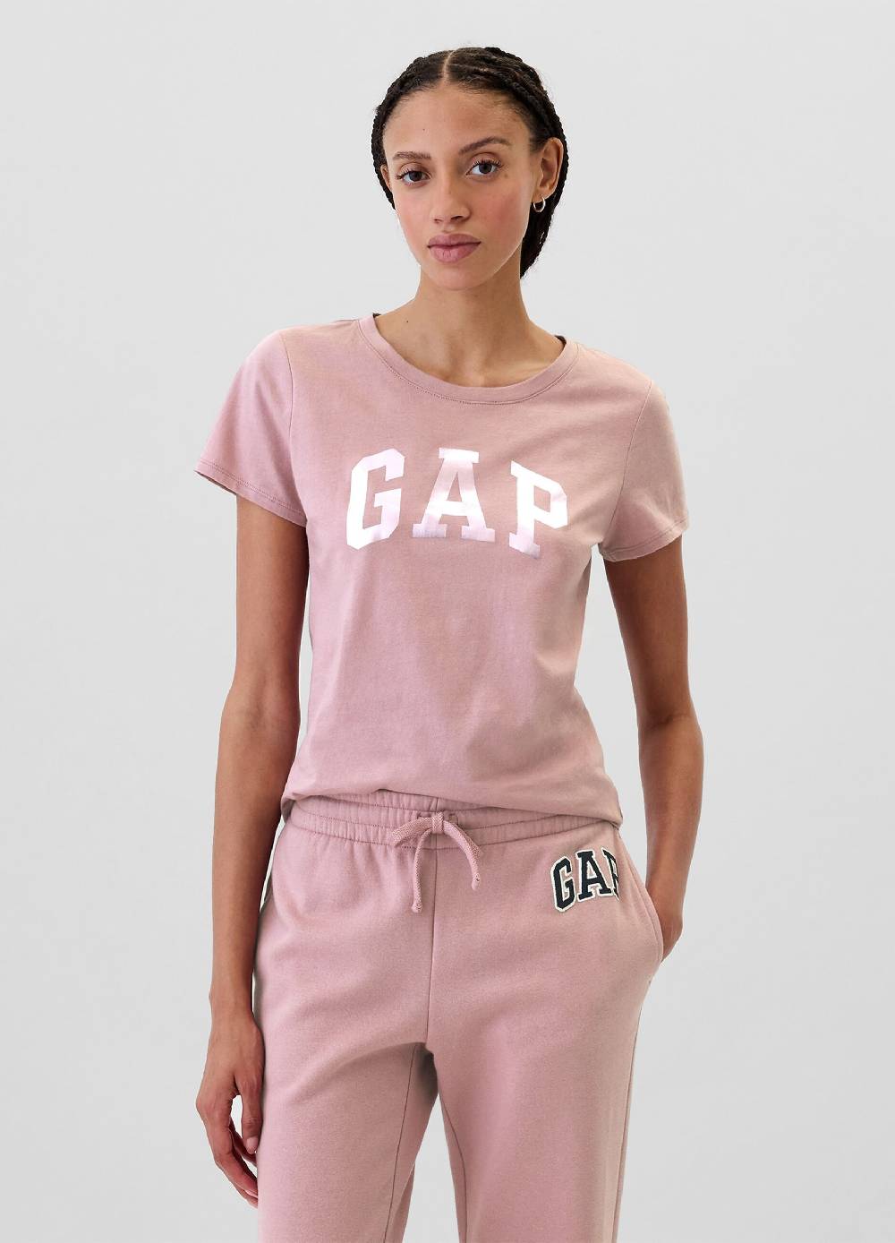 GAP T-shirt con stampa logo in foil Vendita