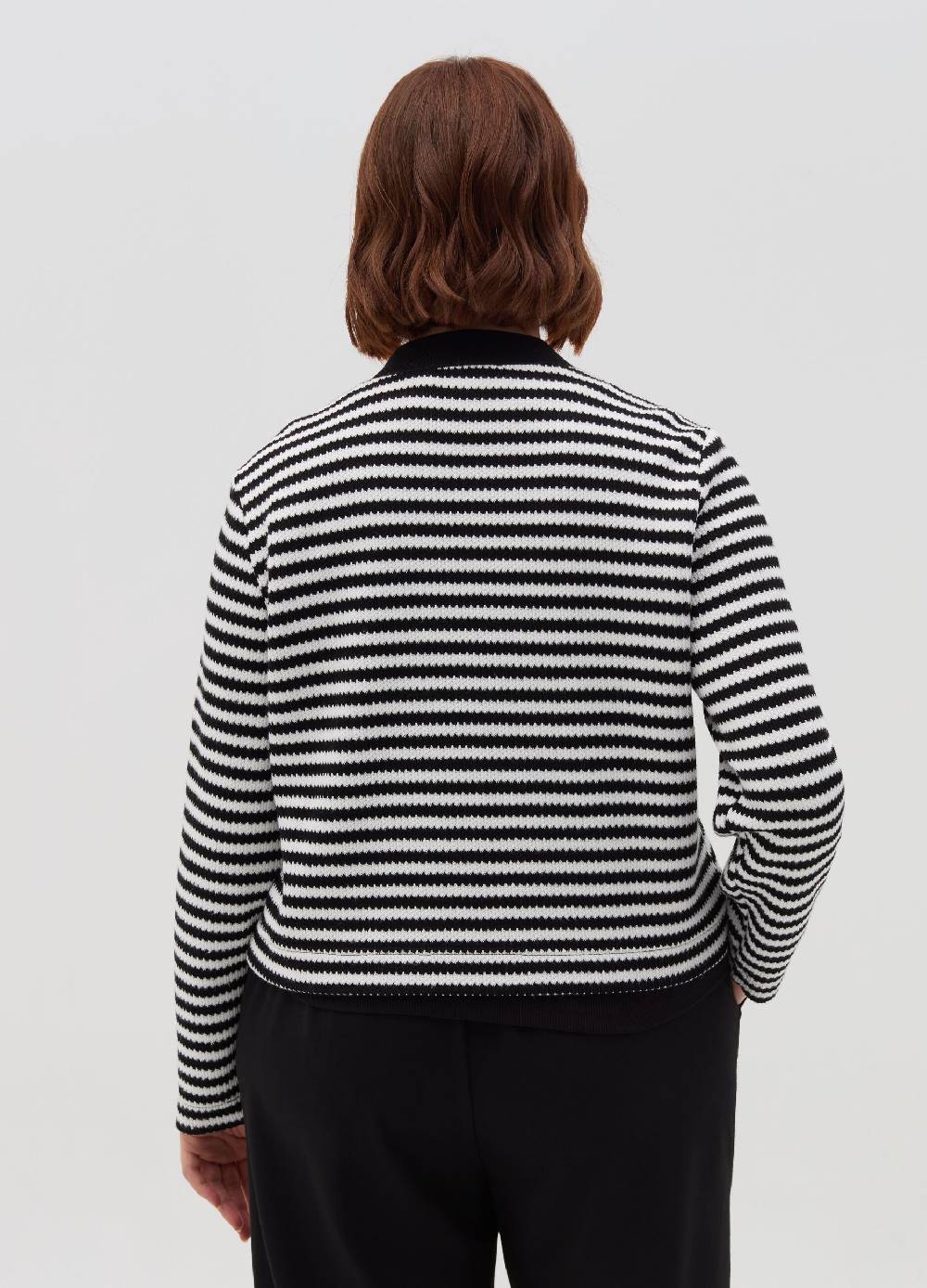 MYA Cardigan a righe con bottoni dorati Curvy In Vendita