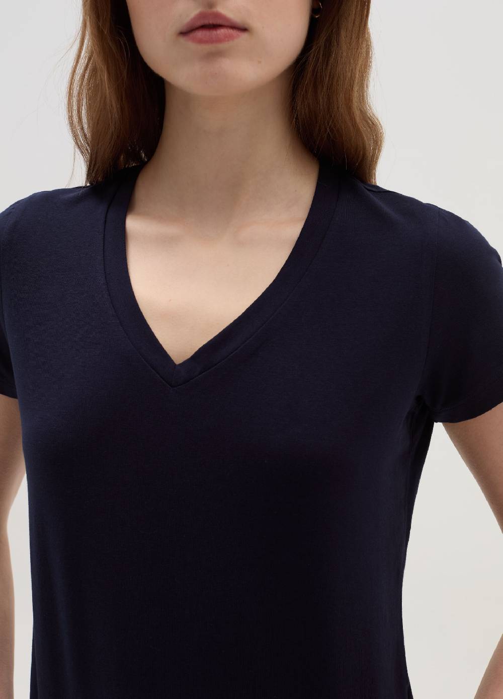 OVS T-shirt tinta unita con scollo a V Consegna Veloce