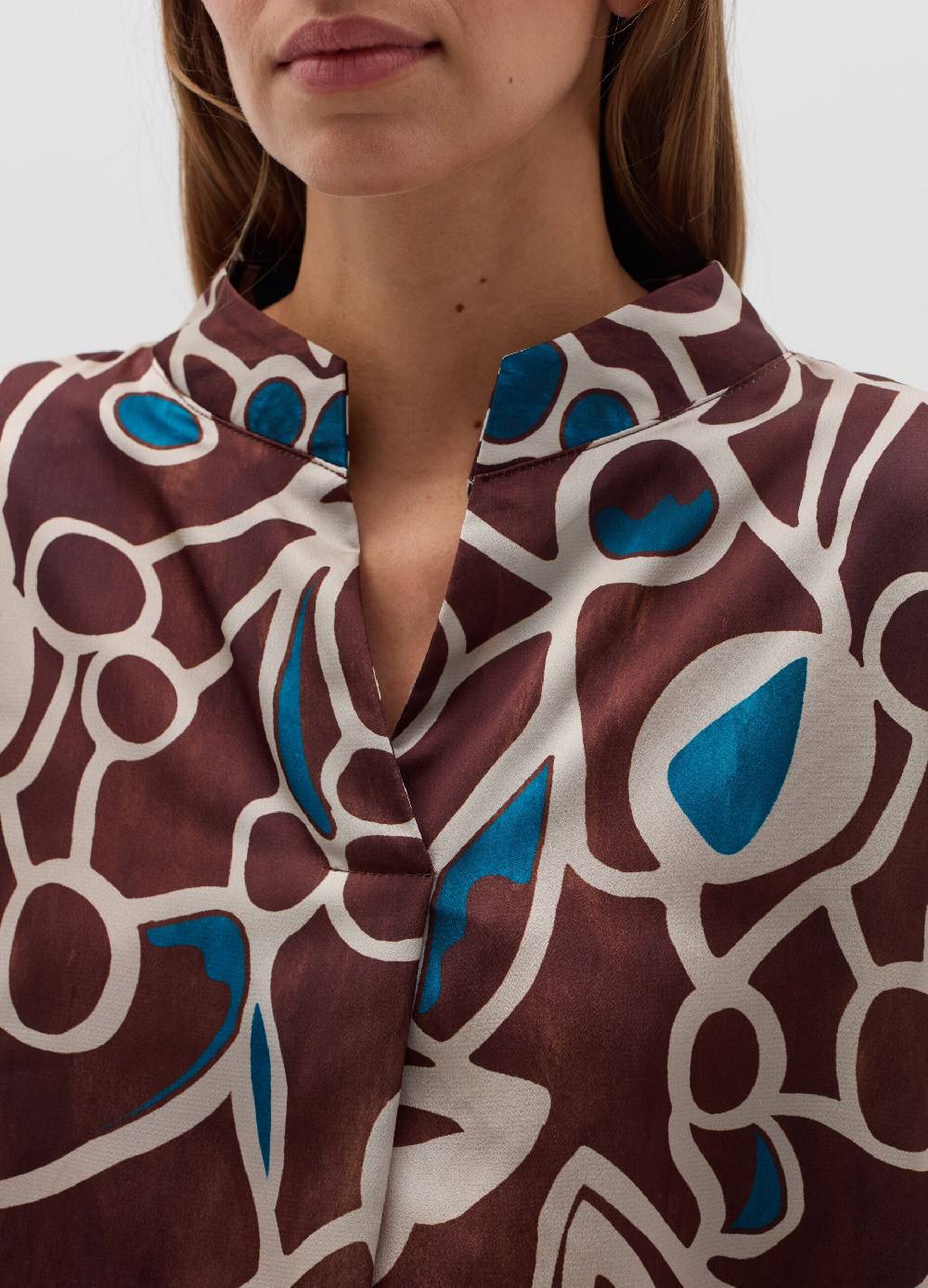 HYBRID Blusa con stampa fantasia Sconto