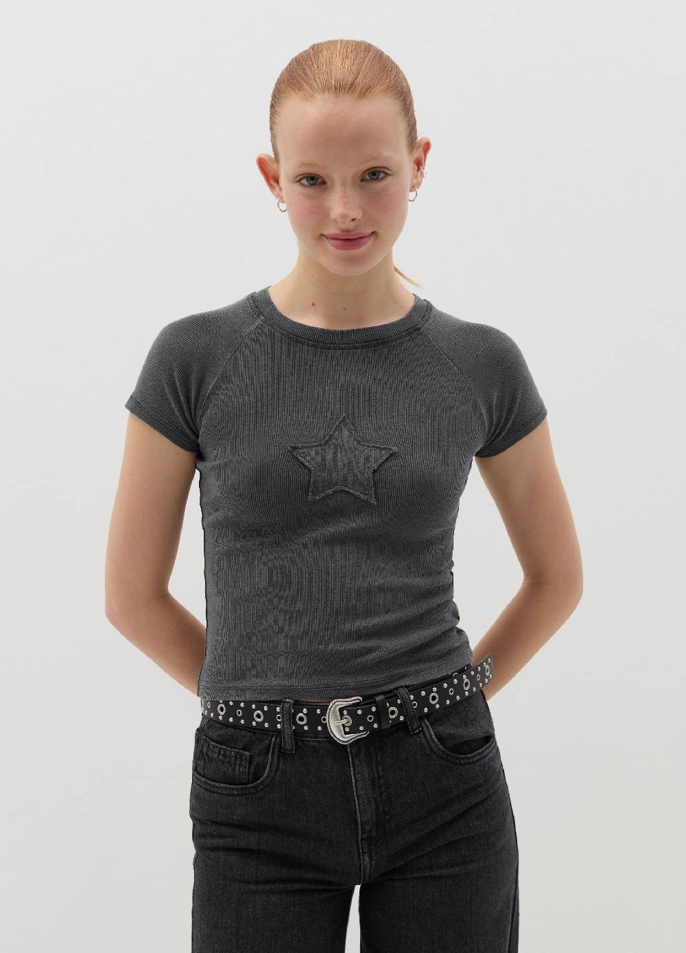 B. ANGEL T-shirt crop a costine con ricamo Nuova
