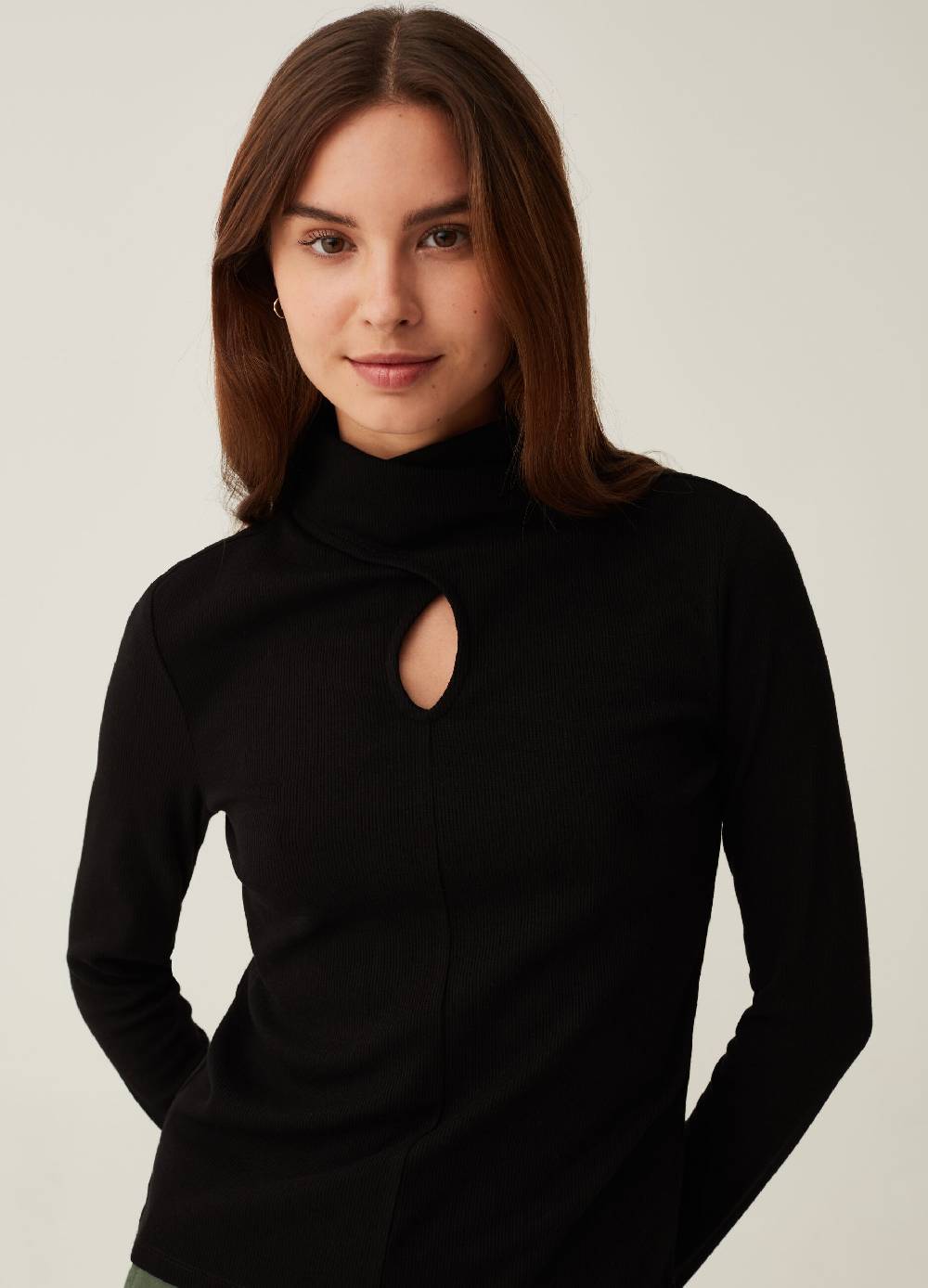 OVS T-shirt mock neck con dettaglio cut out Hotsell