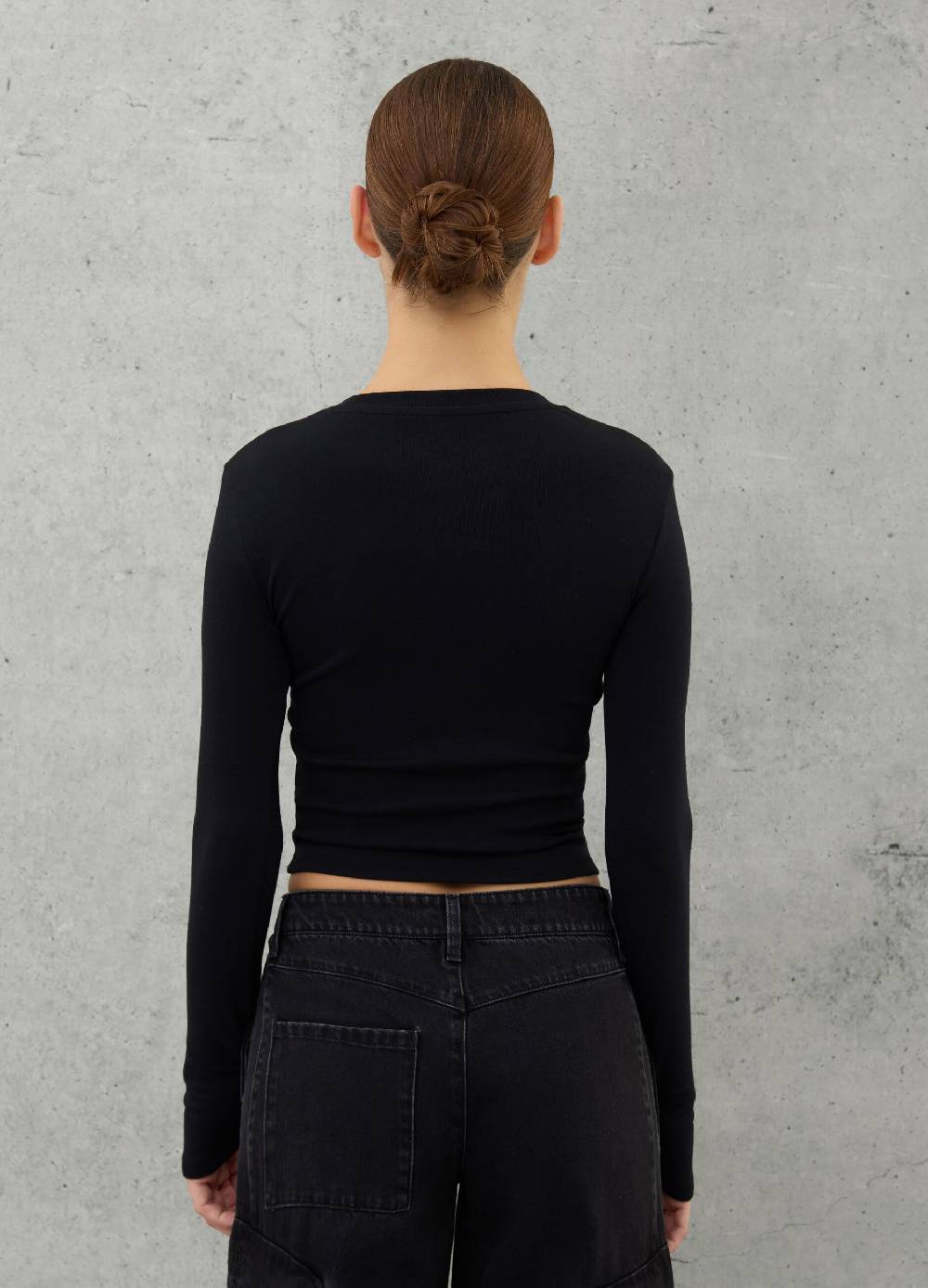 UTOPJA Crop Longsleeve T-shirt Black Convenienza